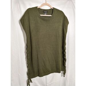 Steve Madden sweater vest